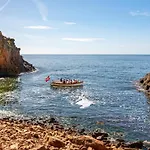 6 Person In *